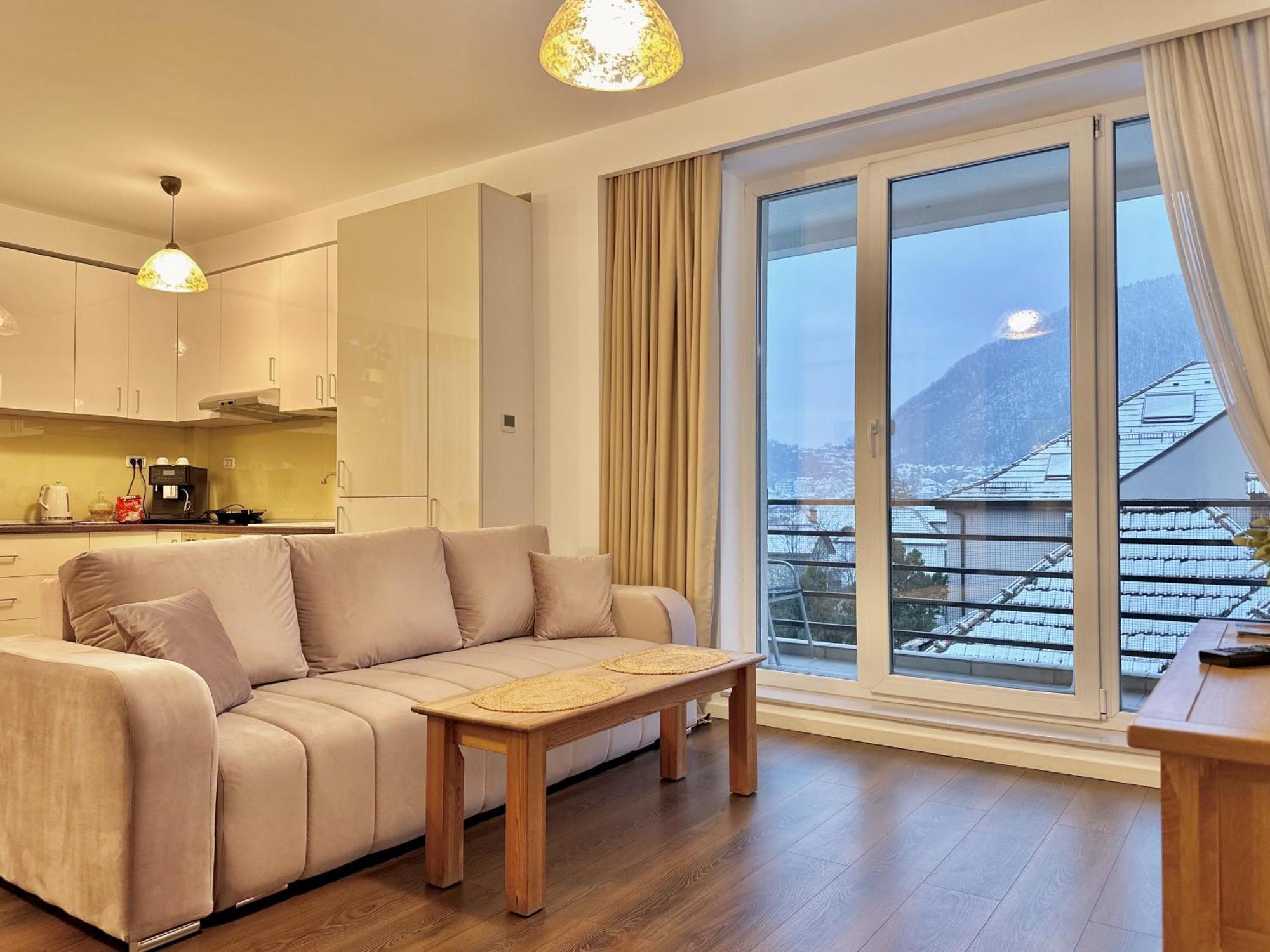 Central Premium Apartment Braşov Buitenkant foto