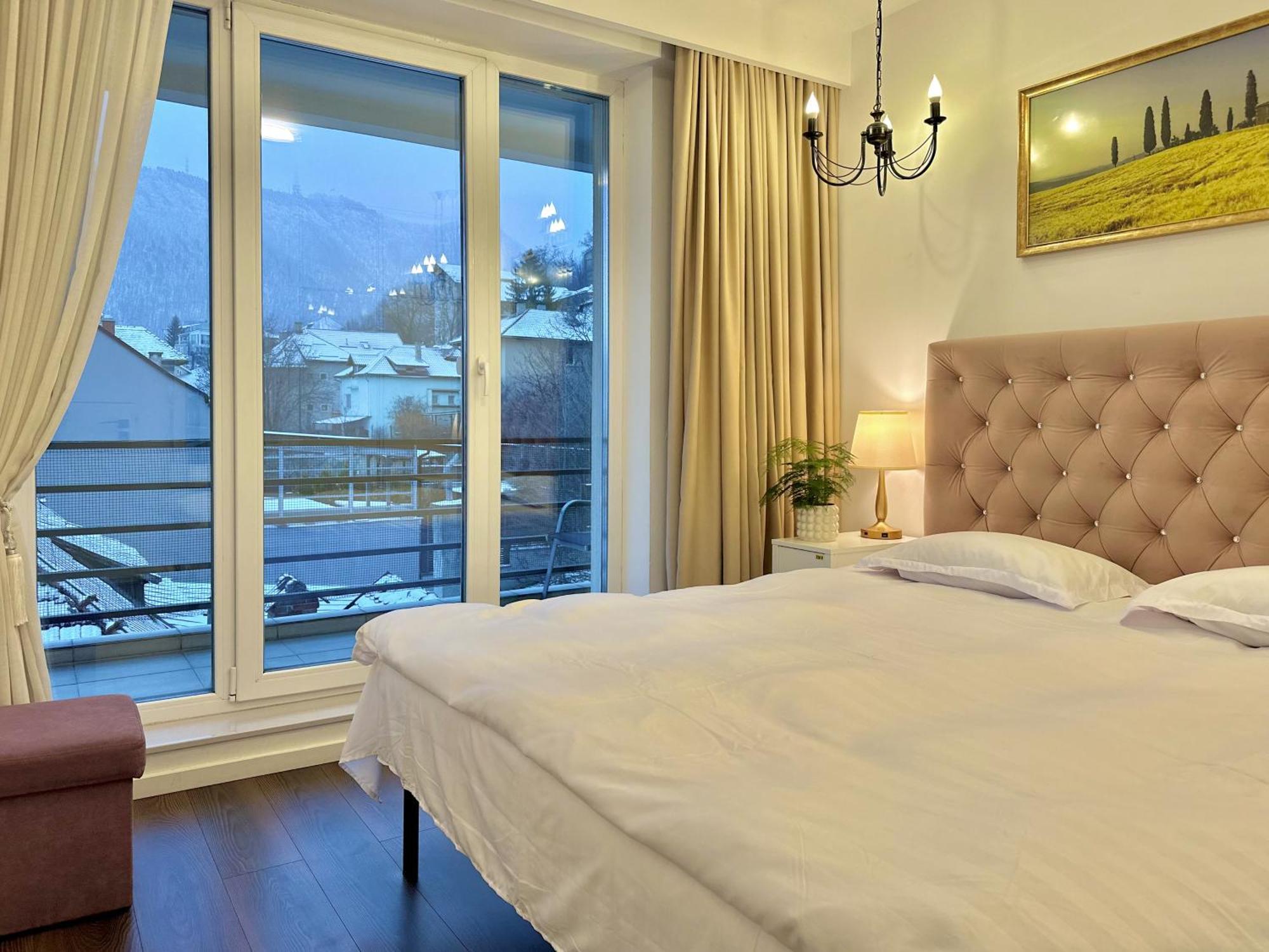 Central Premium Apartment Braşov Buitenkant foto